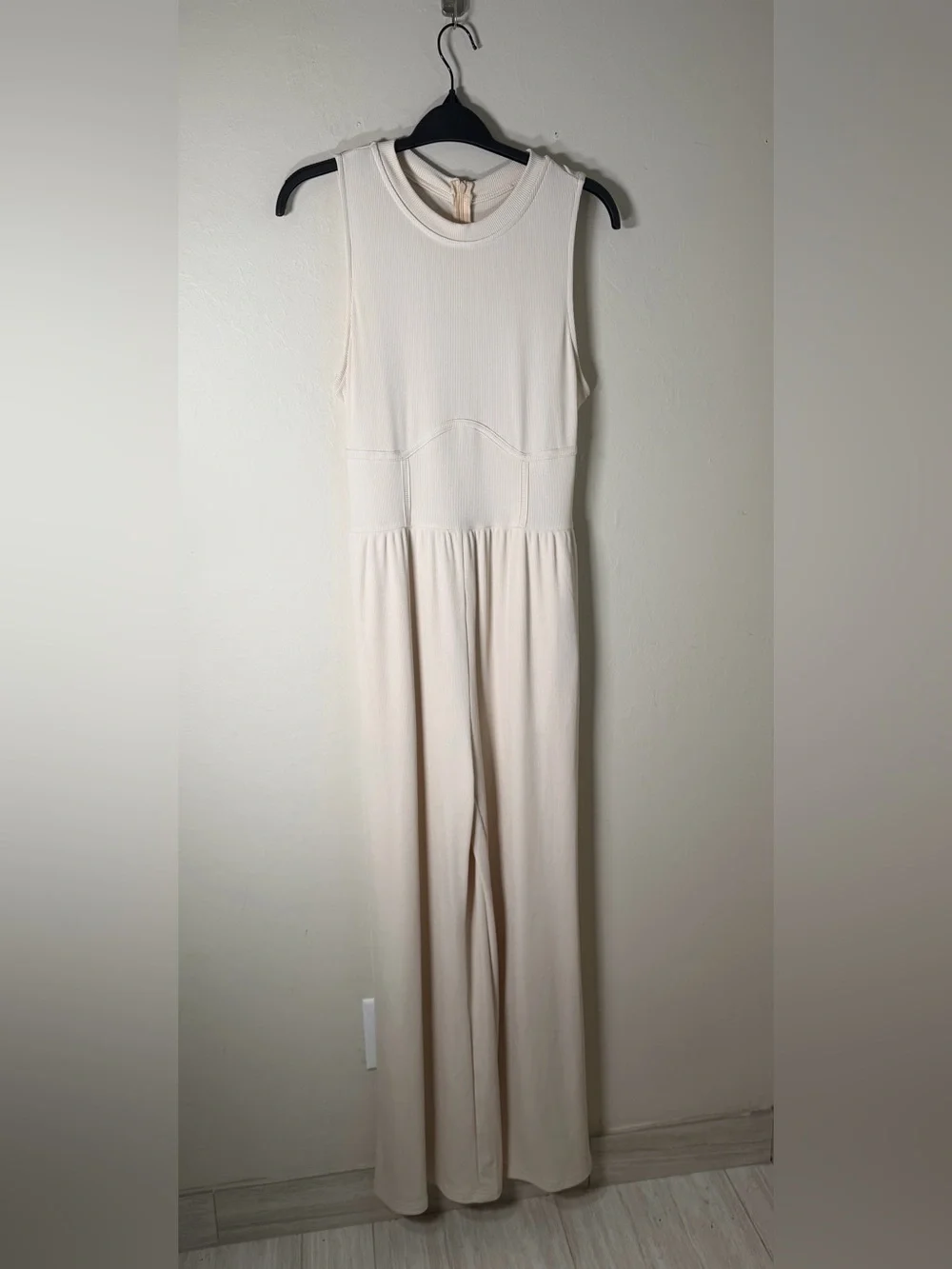 Cider Ivory Sleeveless Wide-Leg Jumpsuit - Picture 2 of 13